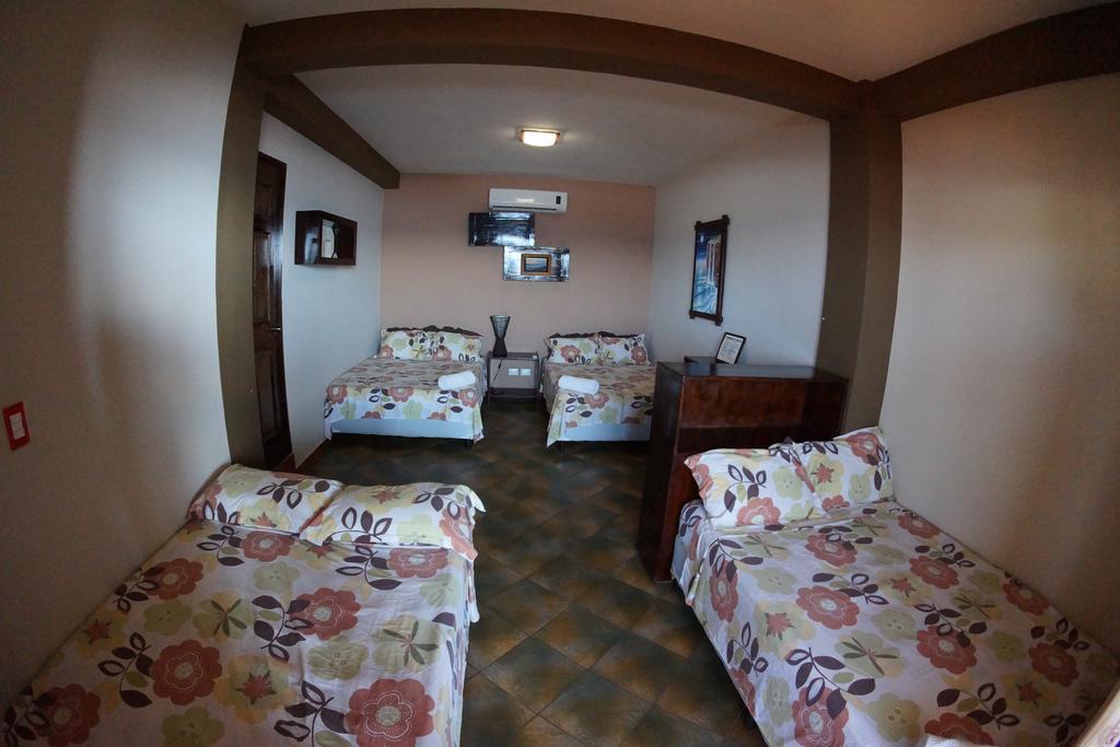 Ast Surf Hotel La Libertad Room photo