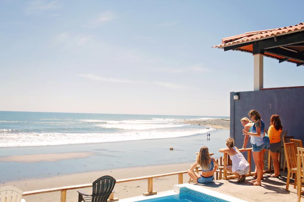 Ast Surf Hotel La Libertad Exterior photo
