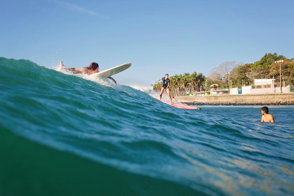 Ast Surf Hotel La Libertad Exterior photo