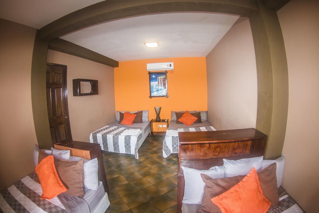 Ast Surf Hotel La Libertad Exterior photo